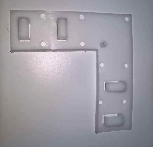 Corner fixture
